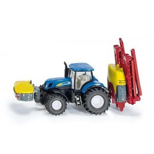 Trator New Holland com irrigador